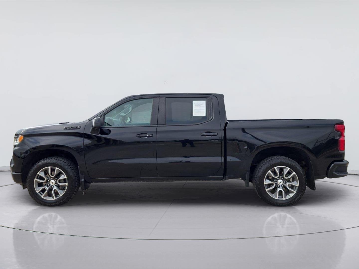 Used 2025 Black Chevrolet RST image 2