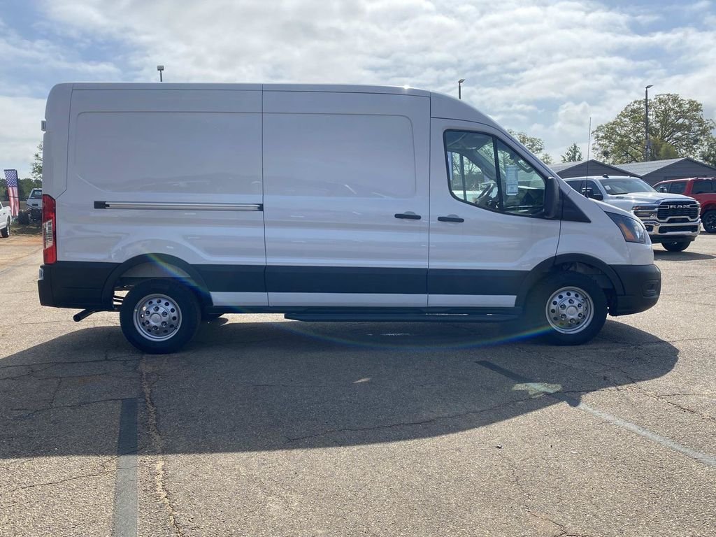 New 2026 White Ford Base image 2