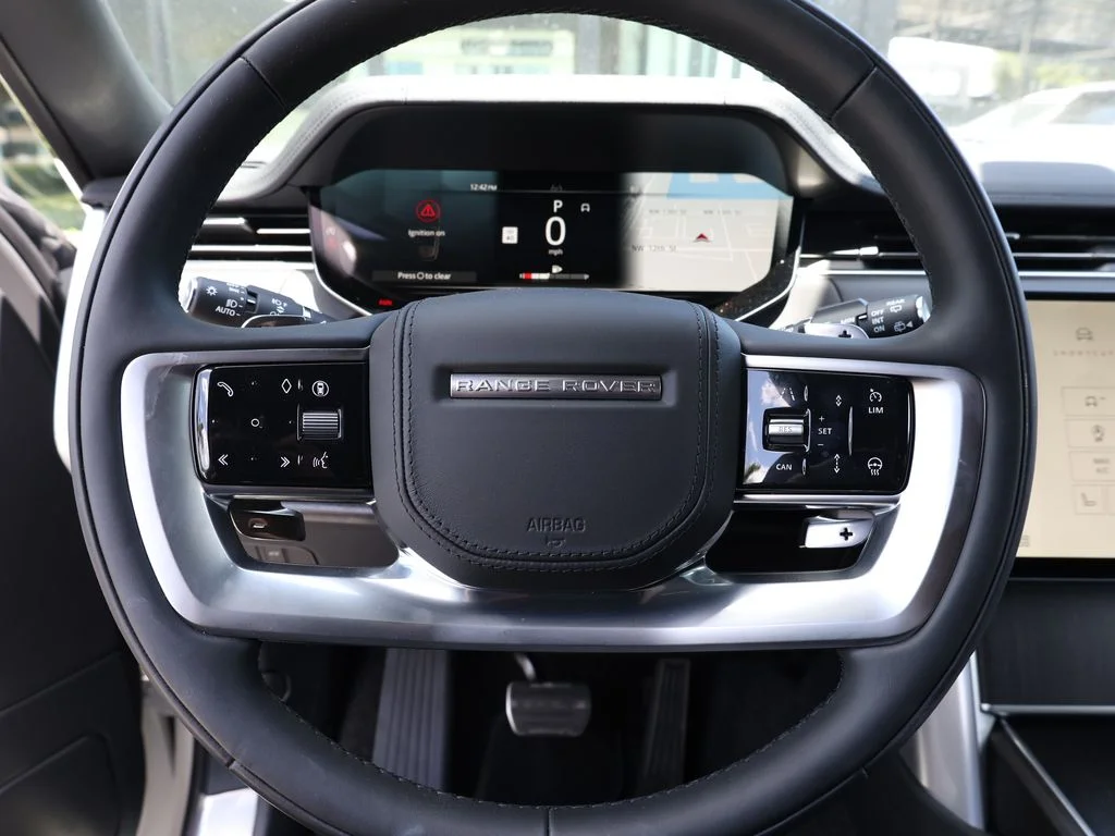 2025 Land Rover Range Rover SE - Photo 37