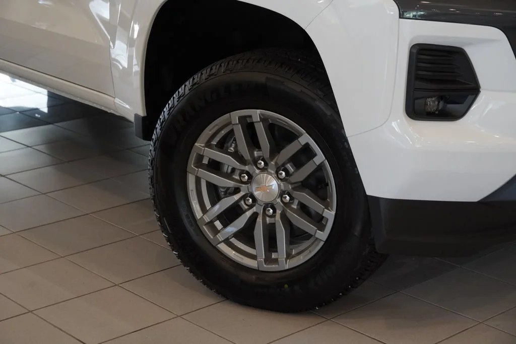 New 2026 Summit White Chevrolet LT image 9