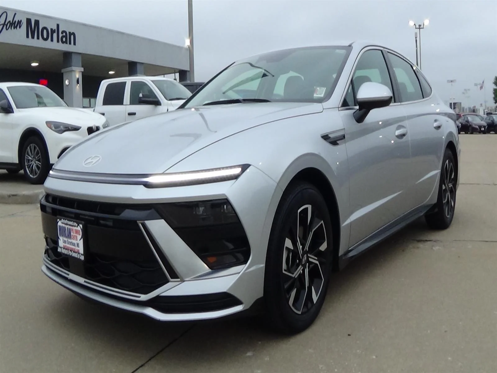 Used 2025 Aero Silver Metallic (t4a) Hyundai SEL image 2