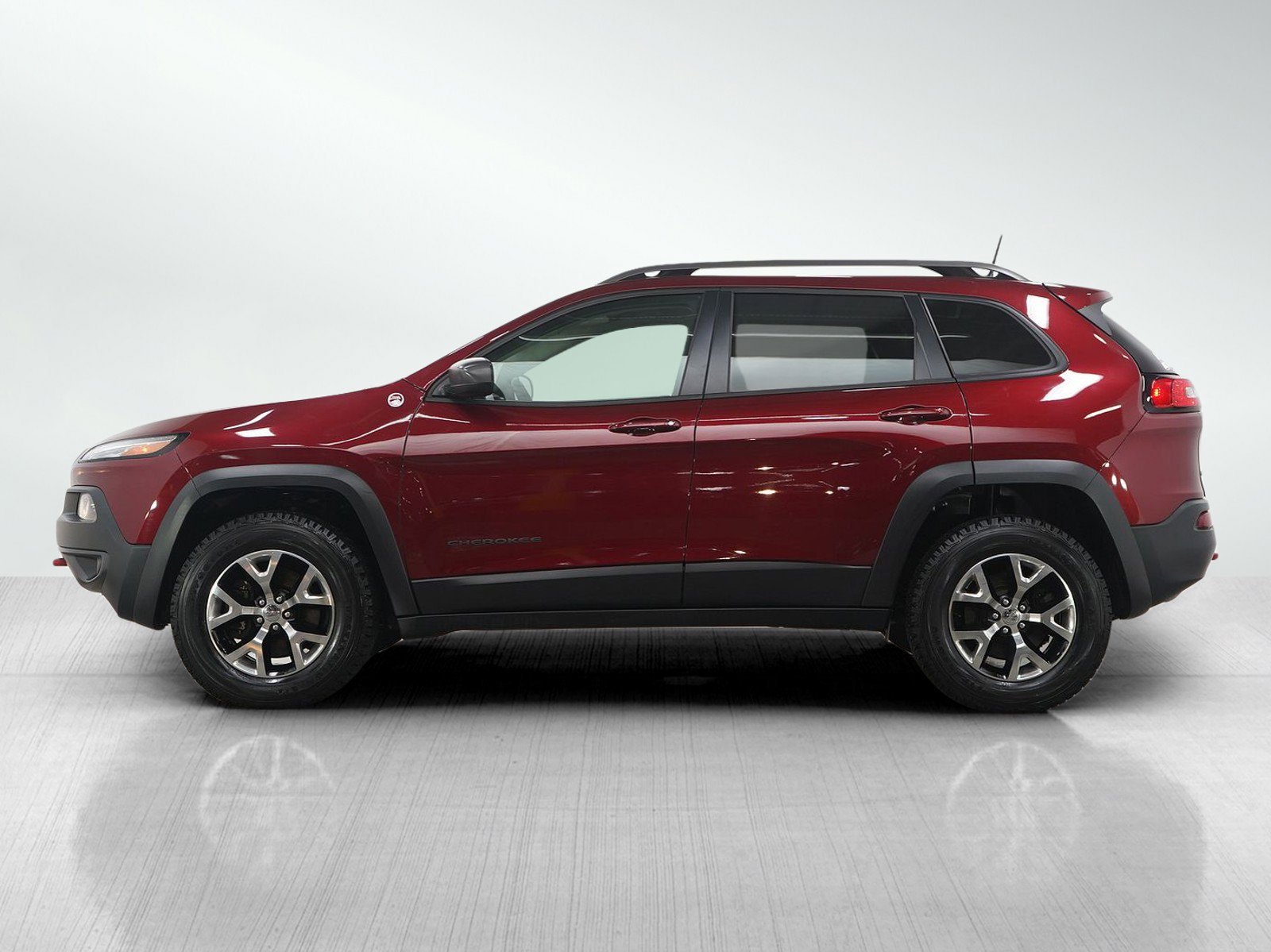 Used 2016 Jeep Cherokee Trailhawk with VIN 1C4PJMBS6GW172543 for sale in Hopkins, Minnesota