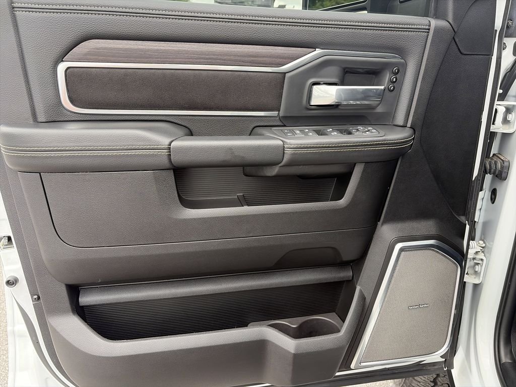 Used 2025 White Ram Laramie image 18