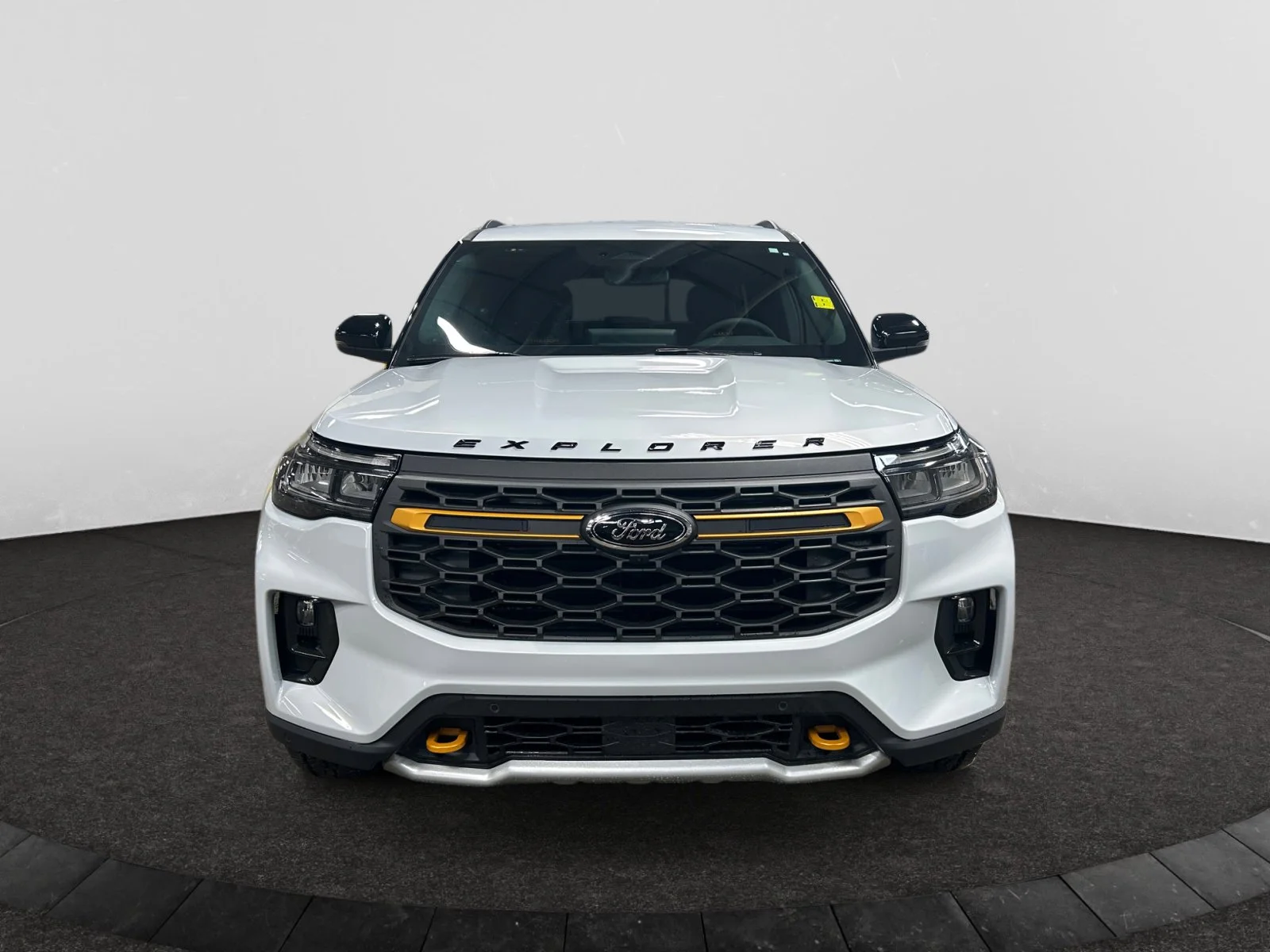 New 2026 Space White Metallic Ford Tremor image 8