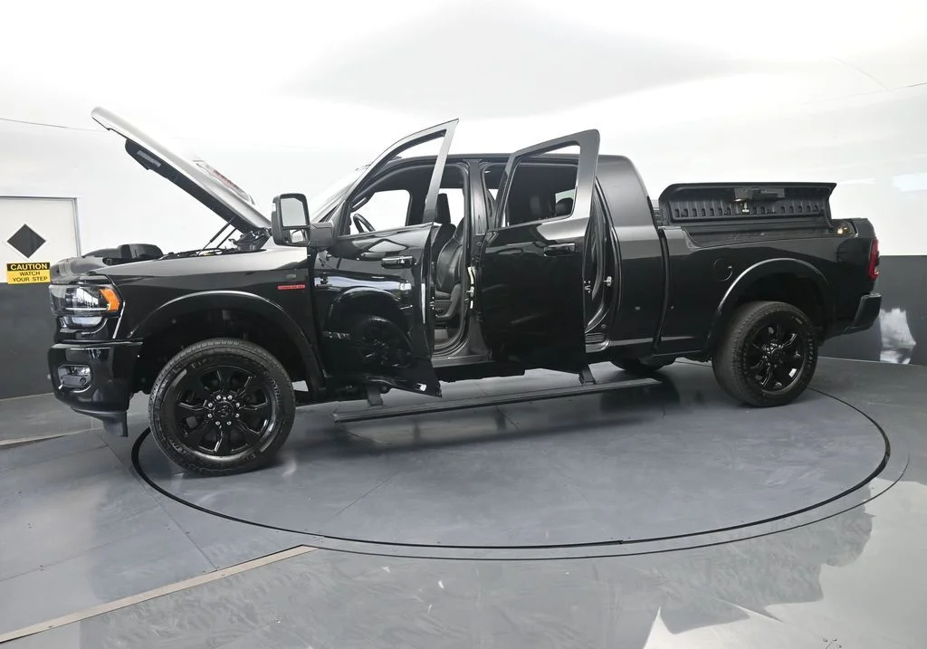 Used 2023 Diamond Black Crystal Pearlcoat Ram Limited image 85