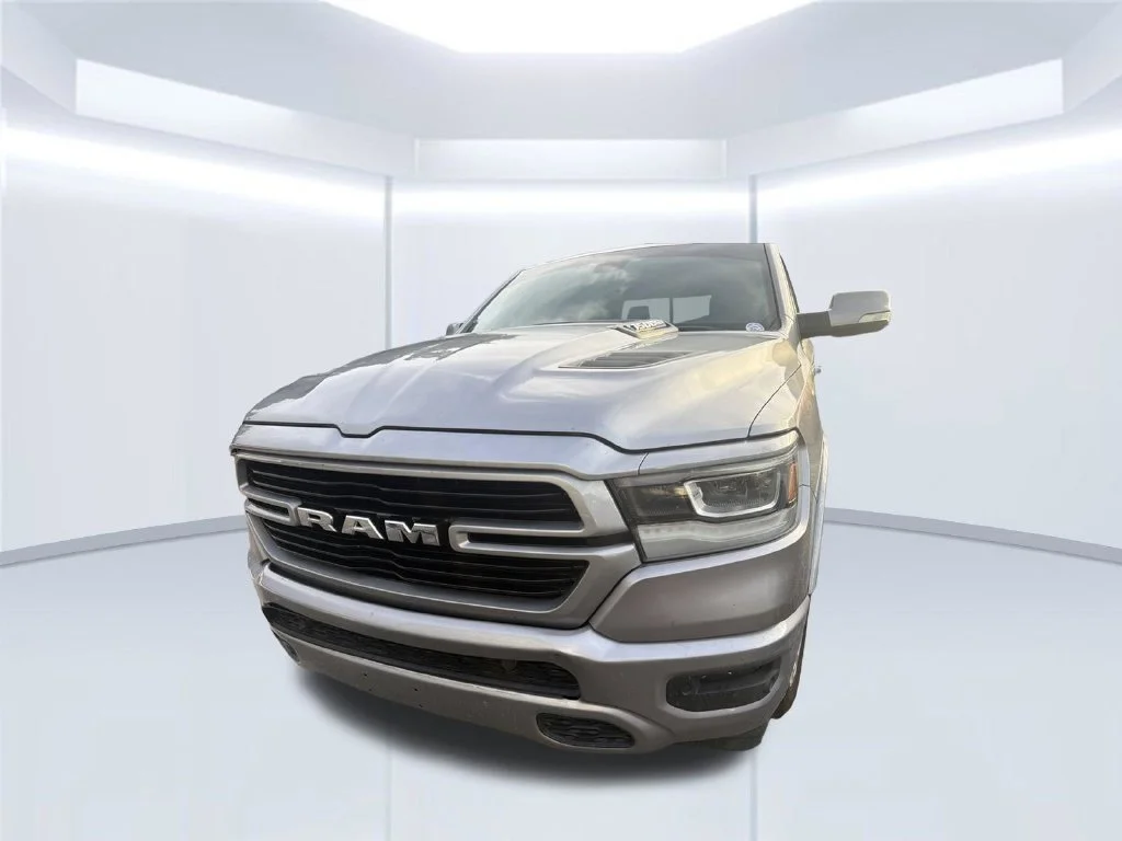 Used 2020 Silver Ram Laramie image 2