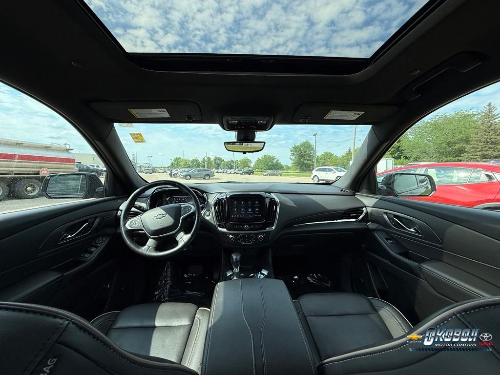Used 2022 Black Chevrolet Premier image 19