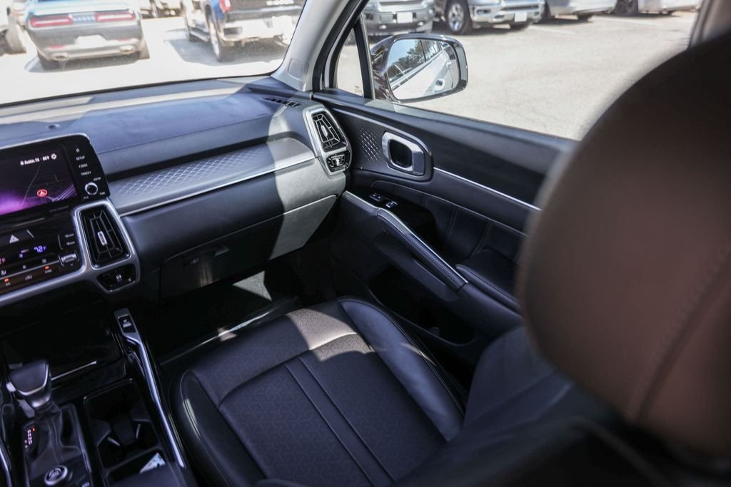 Used 2023 White Kia SX image 31