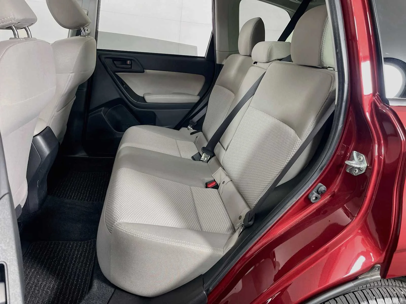 Used 2016 Venetian Red Pearl Subaru 2.5i Premium image 22