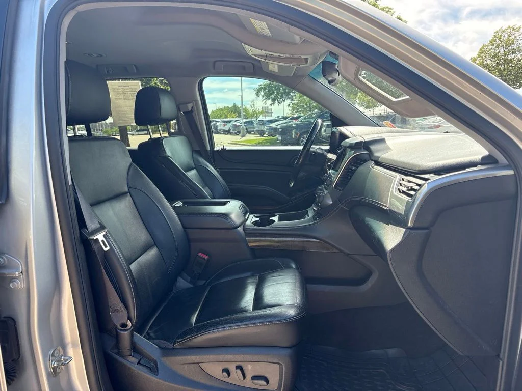 Used 2016 Silver Chevrolet LT image 30