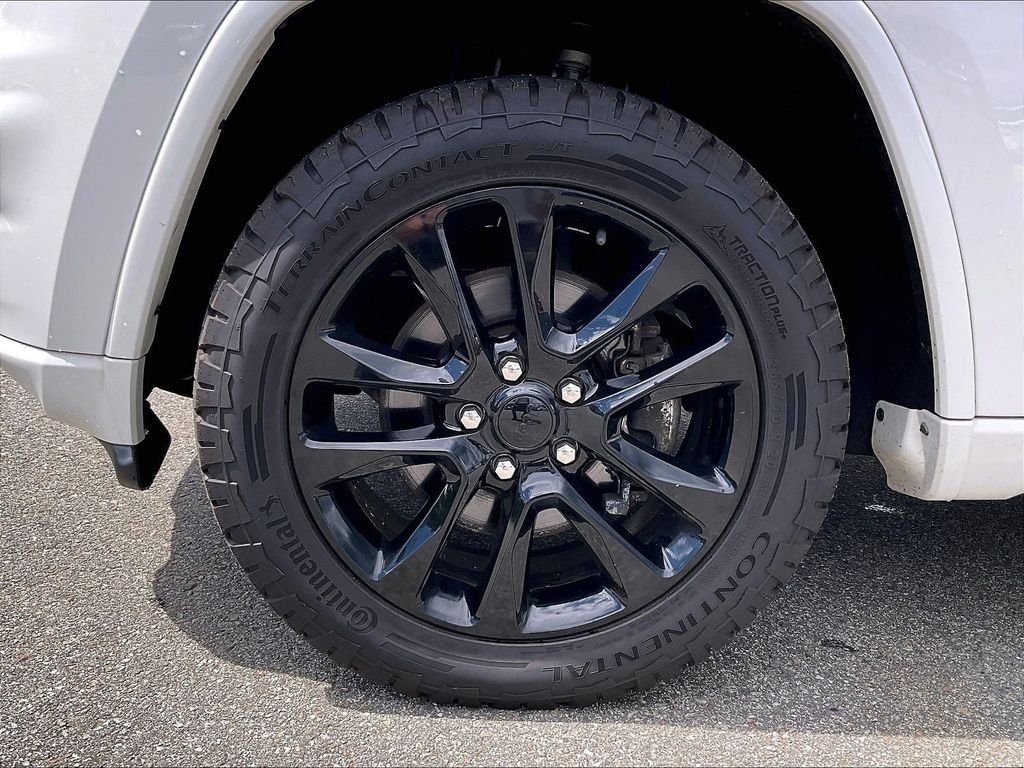 Used 2021 Bright White Clearcoat Jeep Laredo X image 7