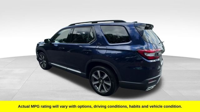 Used 2024  Honda Touring image 3