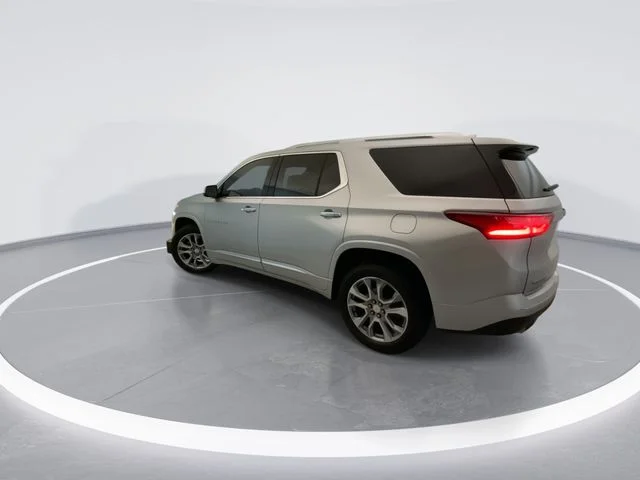 Used 2019 Silver Chevrolet Premier image 2