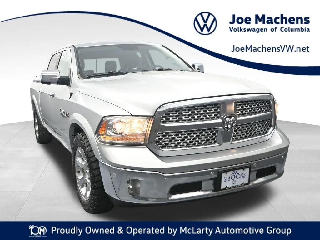 2017 RAM 1500 Laramie 4x4 Crew Cab 5'7's photo