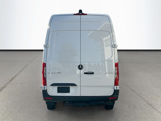 Used 2026 White Mercedes-Benz Cargo 170 WB image 6