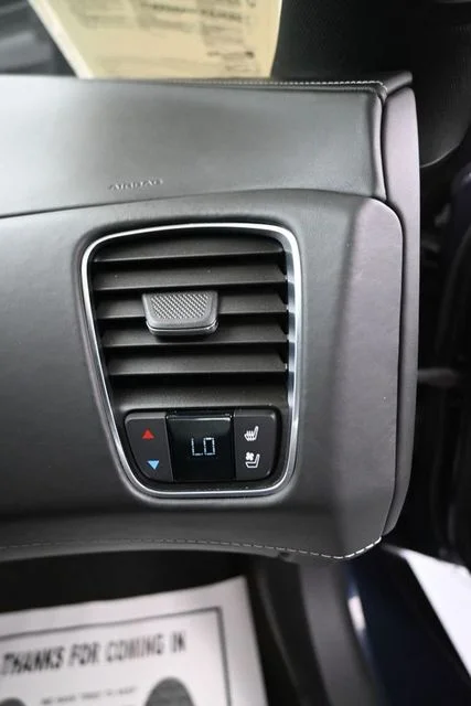 Used 2014 Blue Chevrolet Z51 image 23