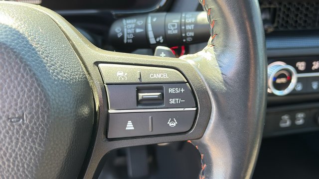 Used 2023  Honda Sport image 15