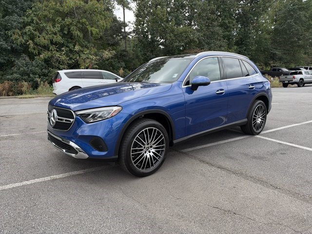 Used 2026 Starling Blue Metallic Mercedes-Benz GLC 300 image 3