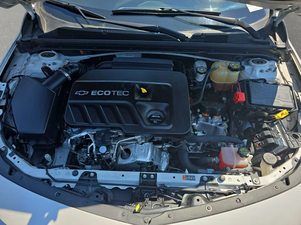 Used 2017 Beige Chevrolet Hybrid image 33