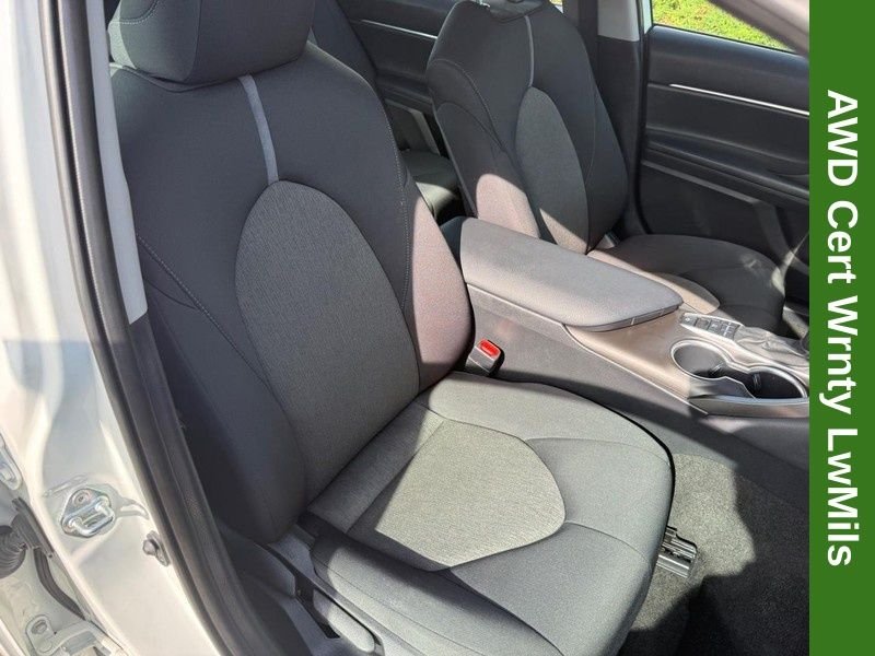 Certified Used 2022 White Toyota LE image 11
