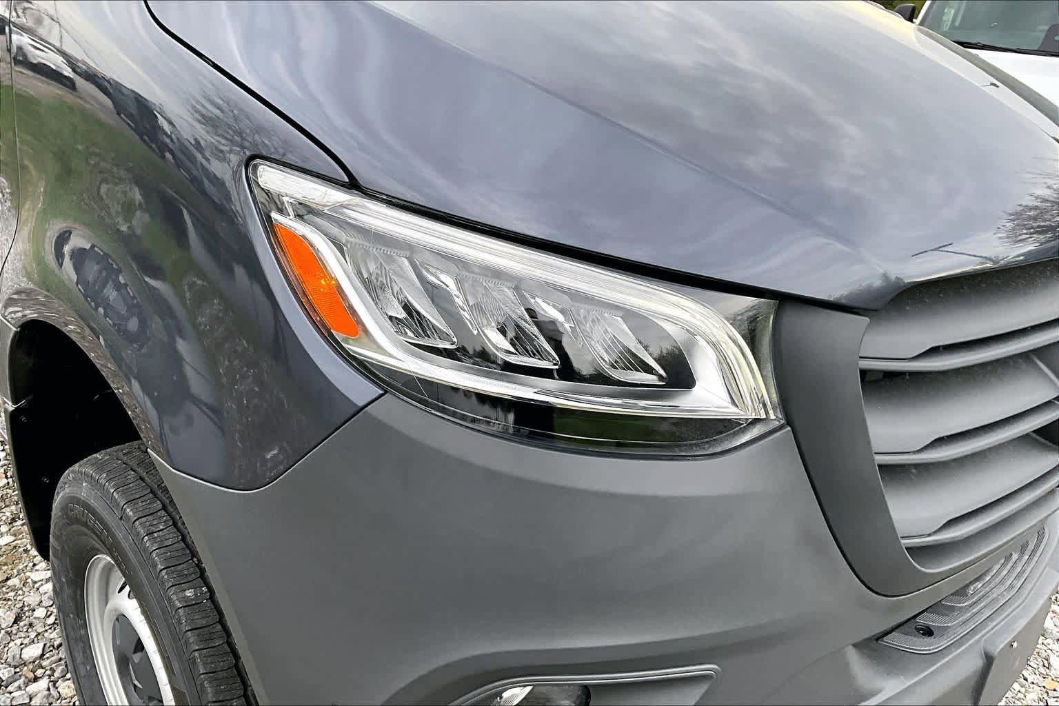 New 2026 Tenorite Gray Metallic Mercedes-Benz  image 28