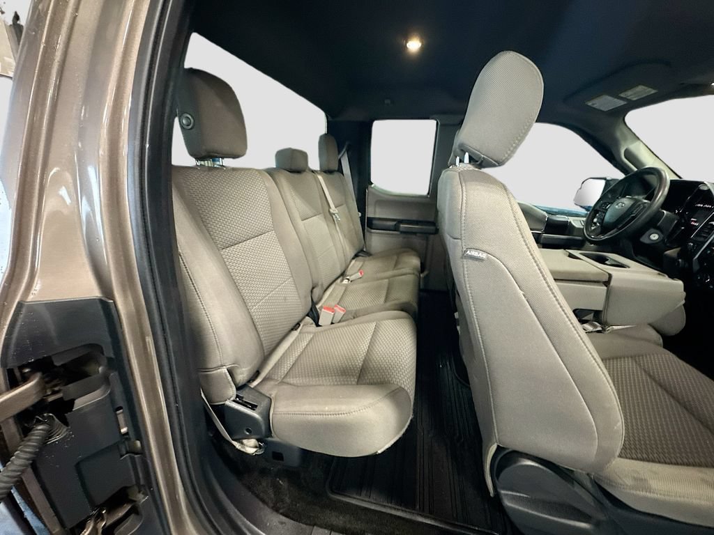 Used 2018  Ford XL image 26