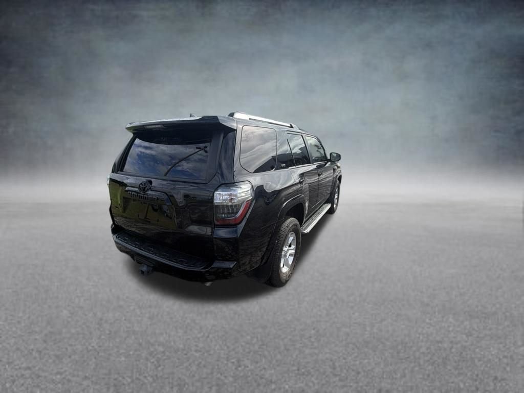 Used 2022 Midnight Black Metallic Toyota SR5 image 5