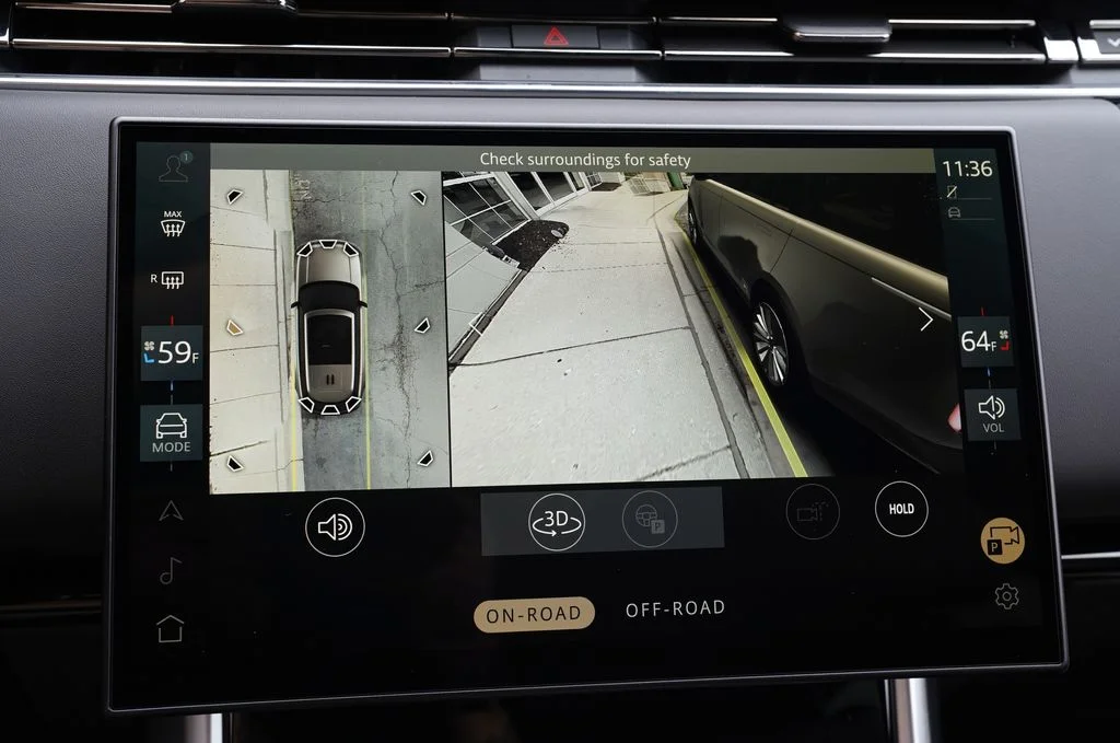 New 2026 Santorini Black Land Rover SE image 30