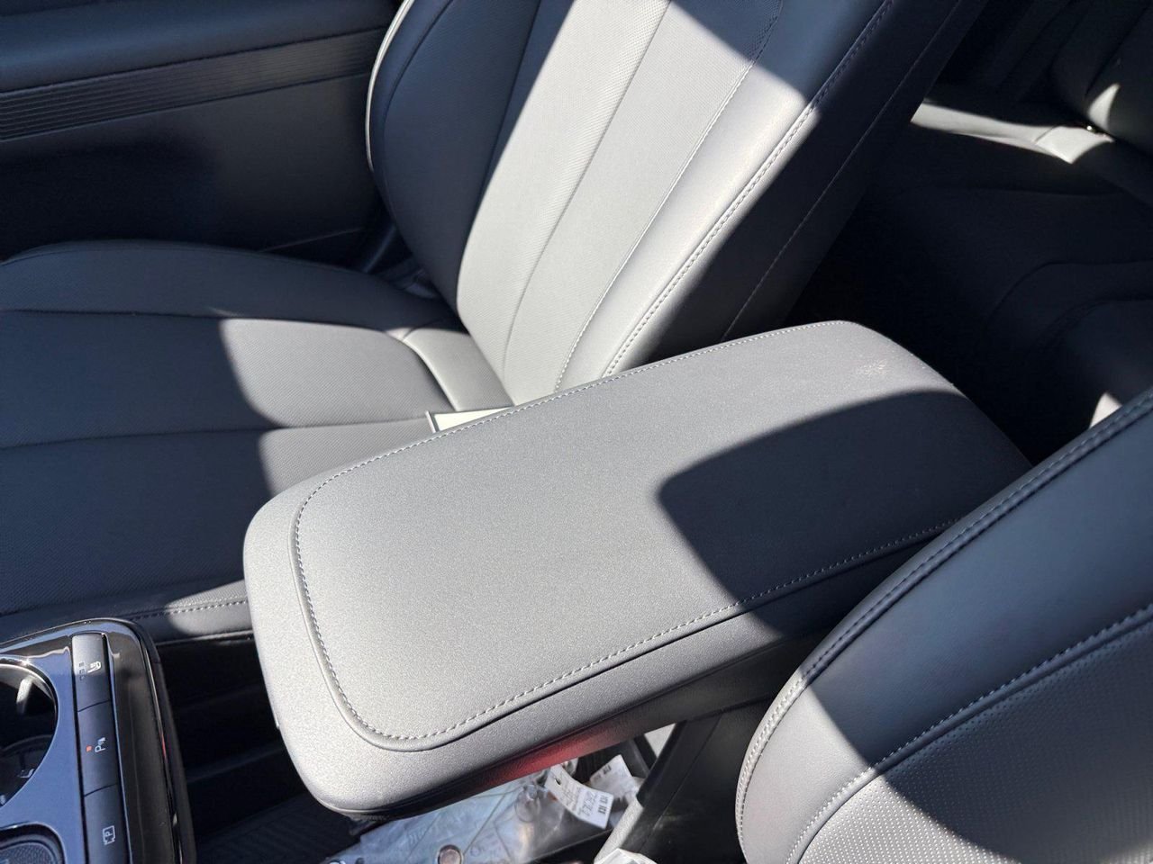 New 2027 Cyber Gray Hyundai SEL image 34