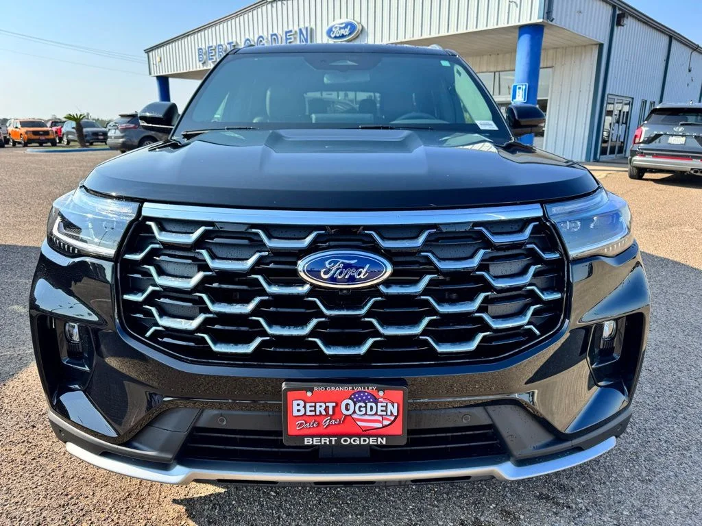 New 2026 Agate Black Metallic Ford Platinum™ image 4