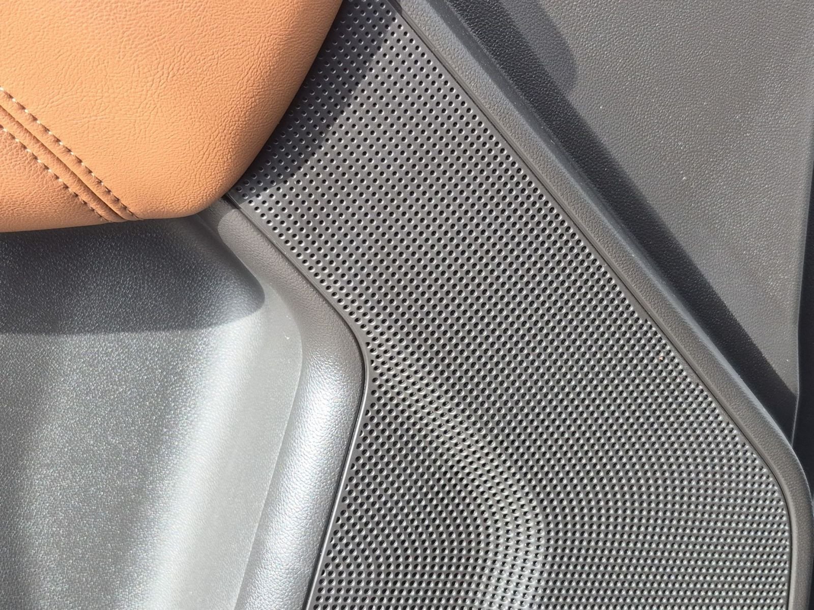 2026 GMC Canyon AT4 - Photo 22