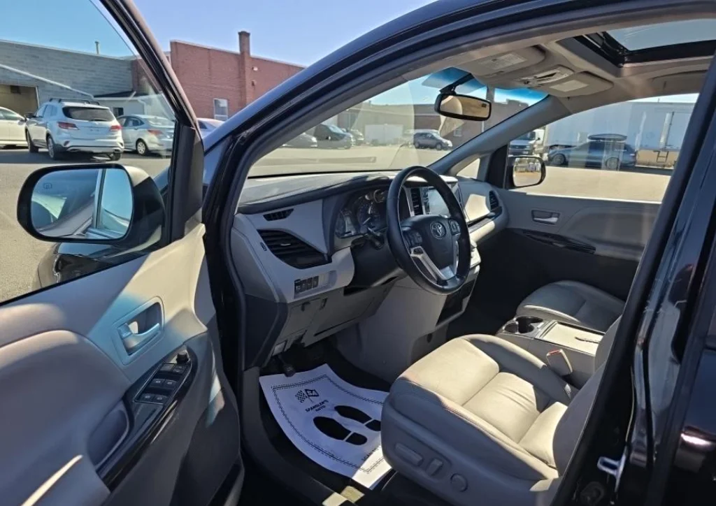 Vehicle thumbnail