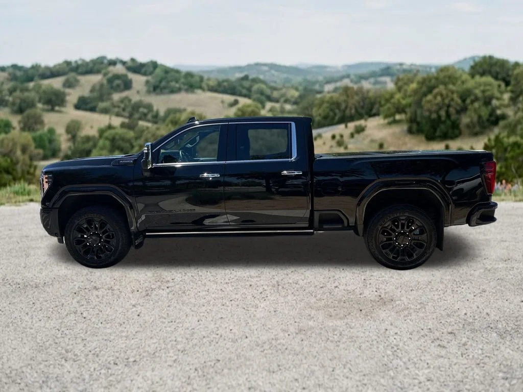 Used 2024 Onyx Black GMC Denali Ultimate image 5