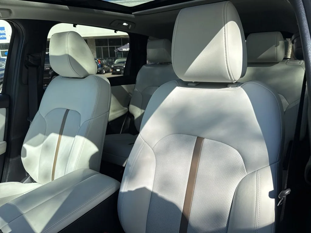 2025 Mazda CX-90 Premium Plus Package - Photo 25