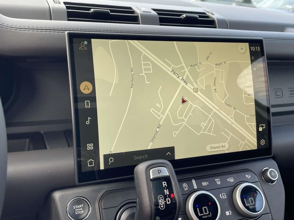 New 2026 Fuji White Land Rover X-Dynamic SE image 18
