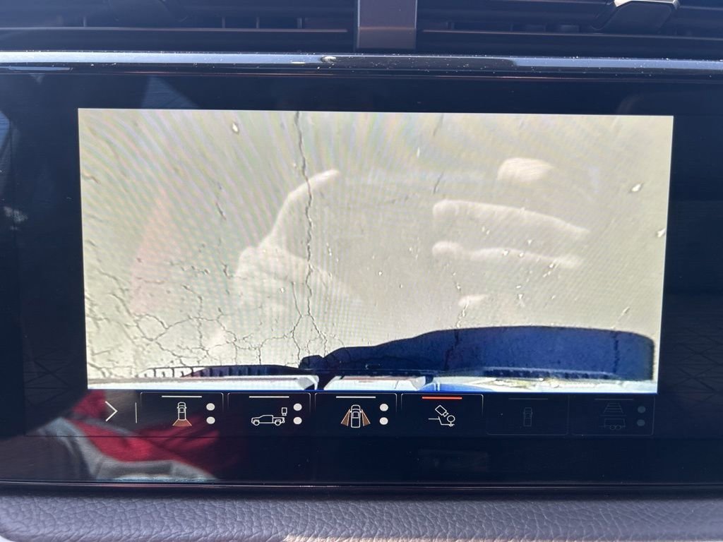 Used 2024 Onyx Black GMC Denali image 38
