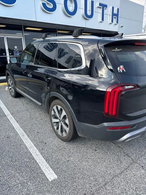Certified Used 2022 Black Kia EX image 5