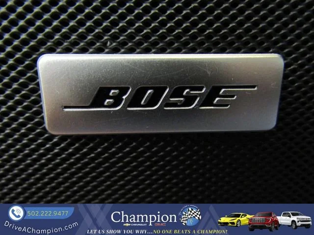 Used 2022 White Frost Tricoat GMC Denali image 28