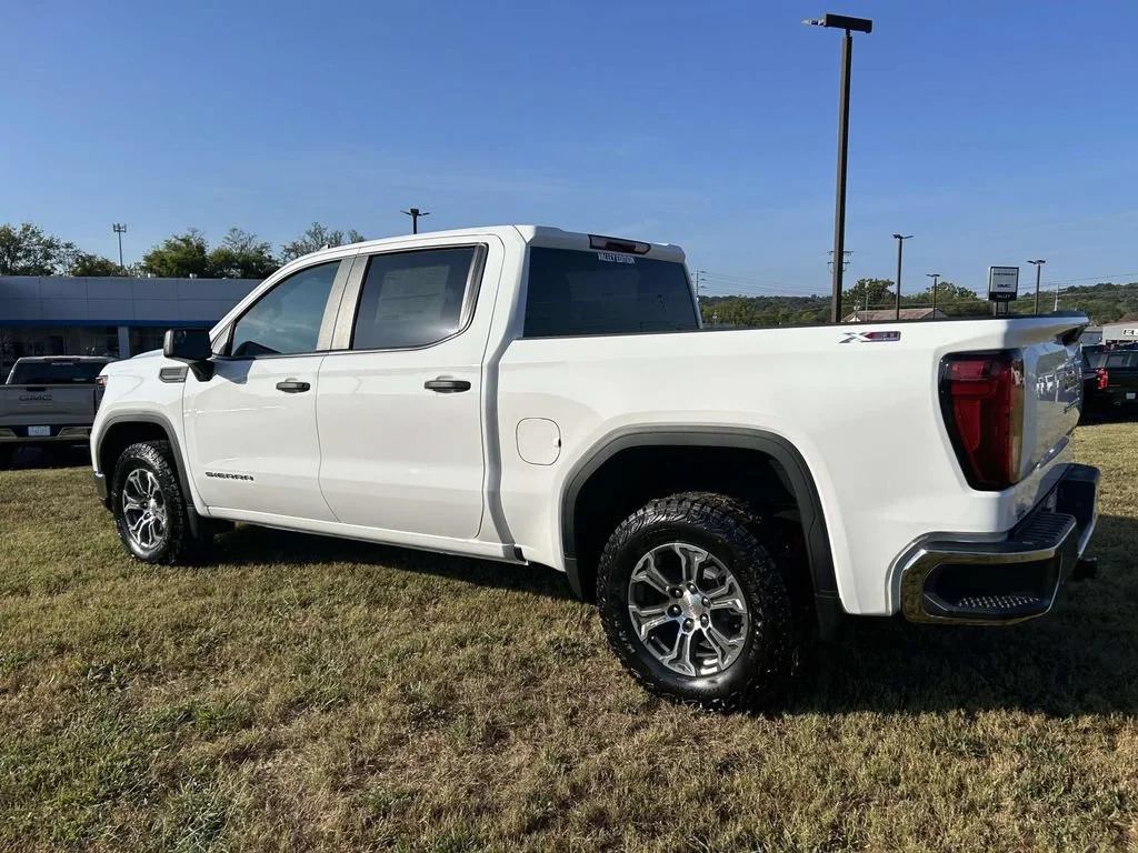 New 2026 Summit White GMC Pro image 6
