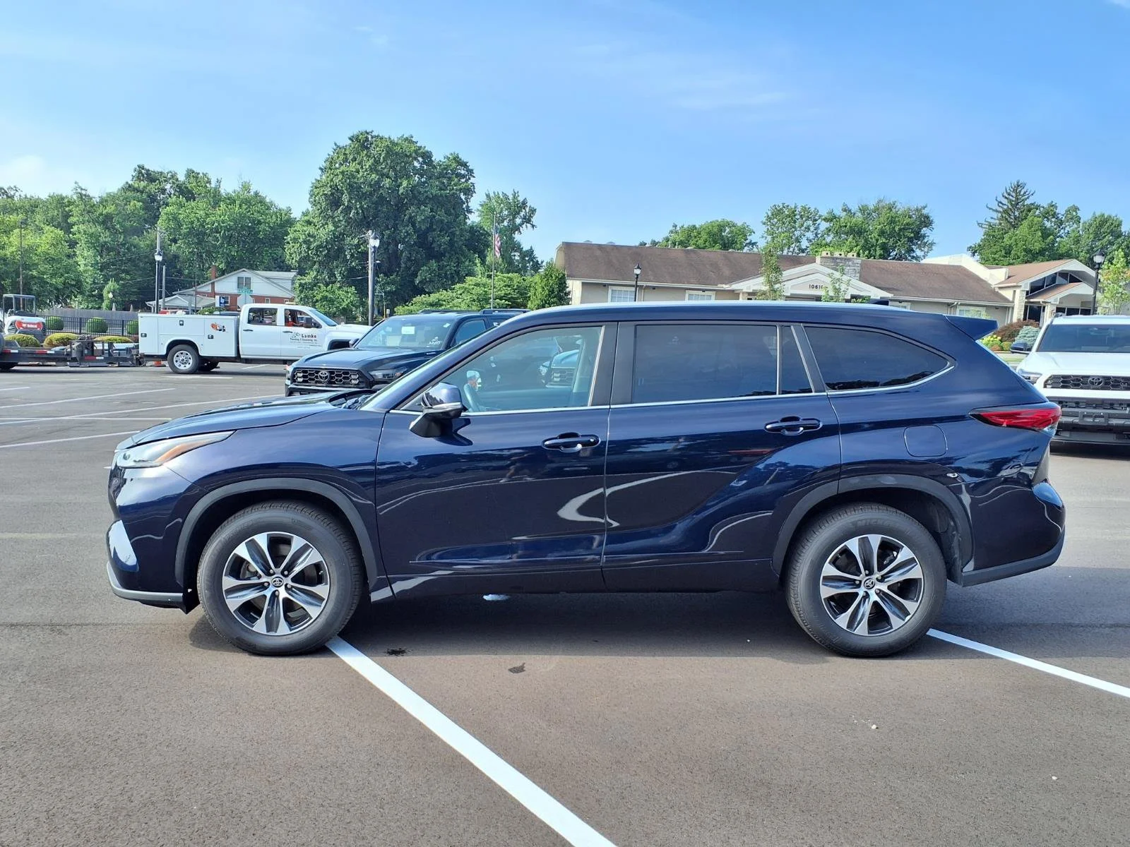 Used 2023 Blueprint Toyota XLE image 30