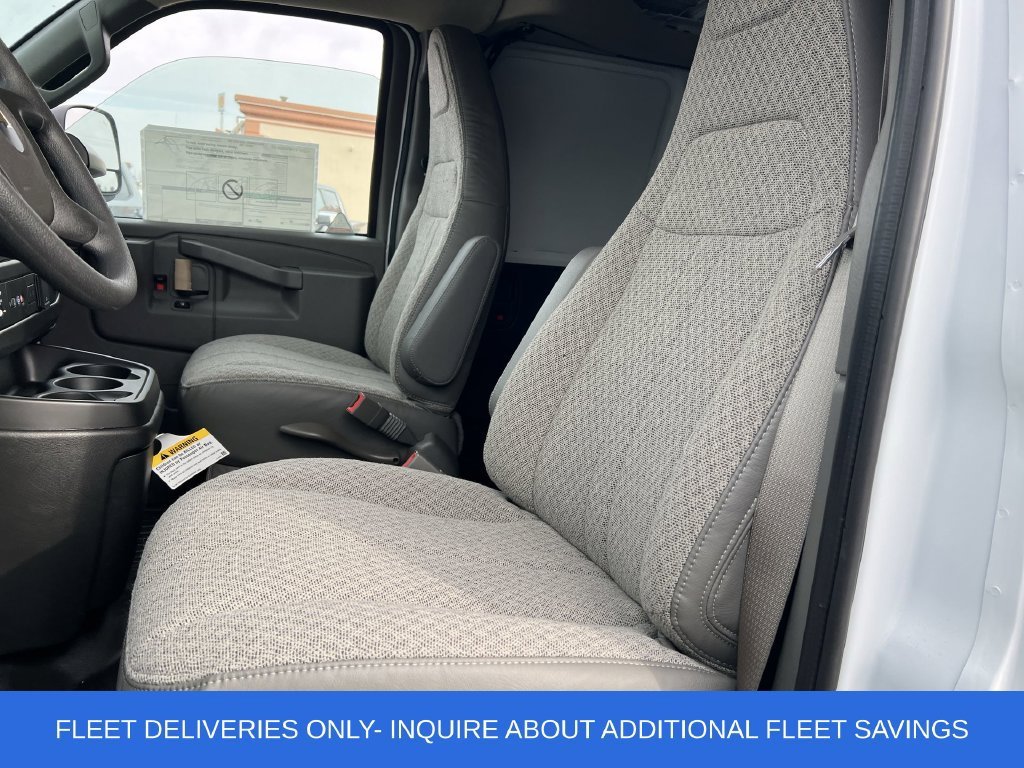 2025 Chevrolet Express Cargo Work Van - Photo 8