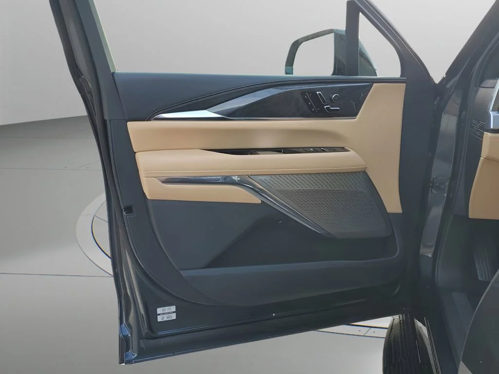 2026 Cadillac Escalade IQL Premium Sport - Photo 31
