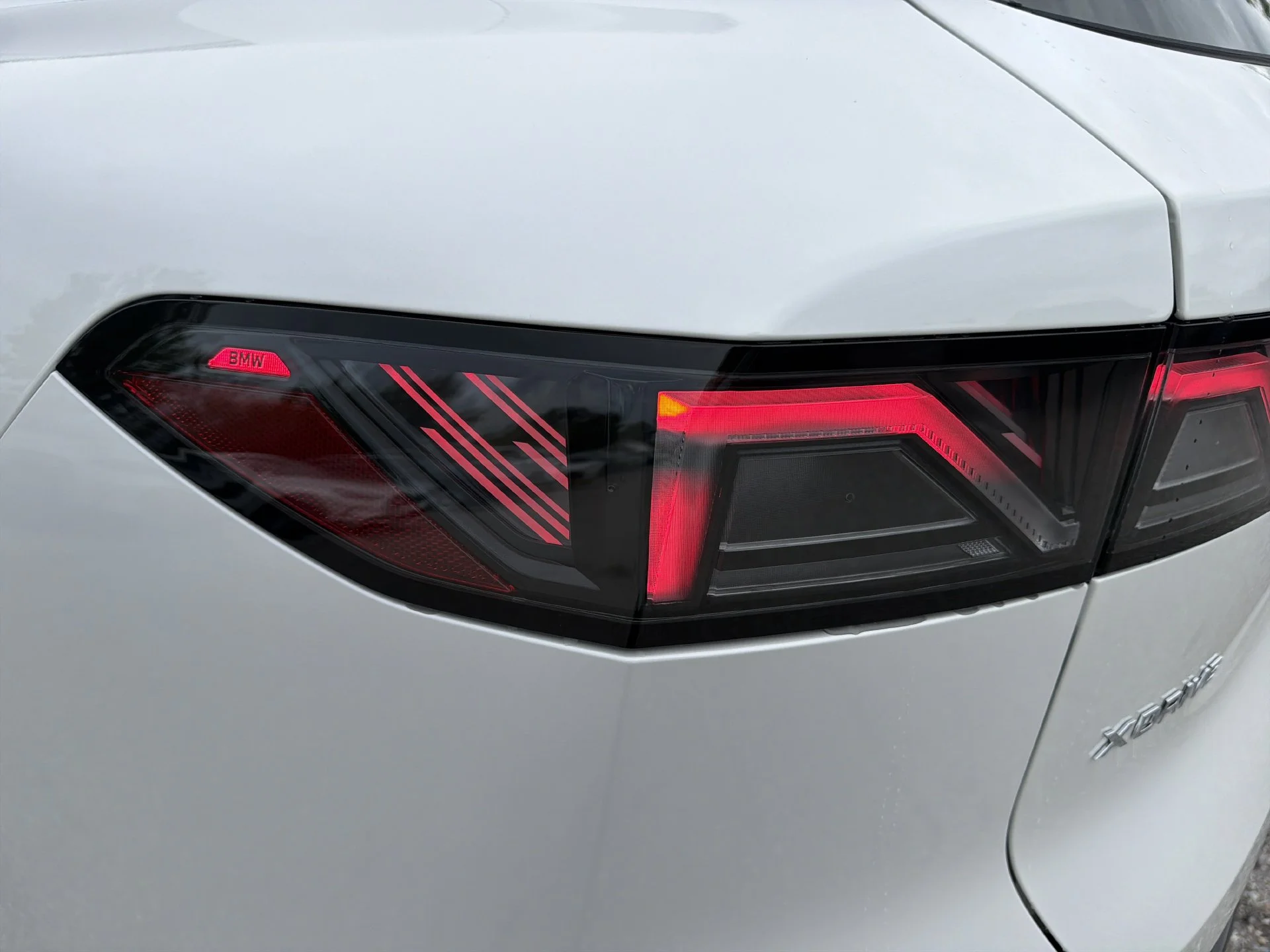 New 2027 Mineral White Metallic BMW  image 11