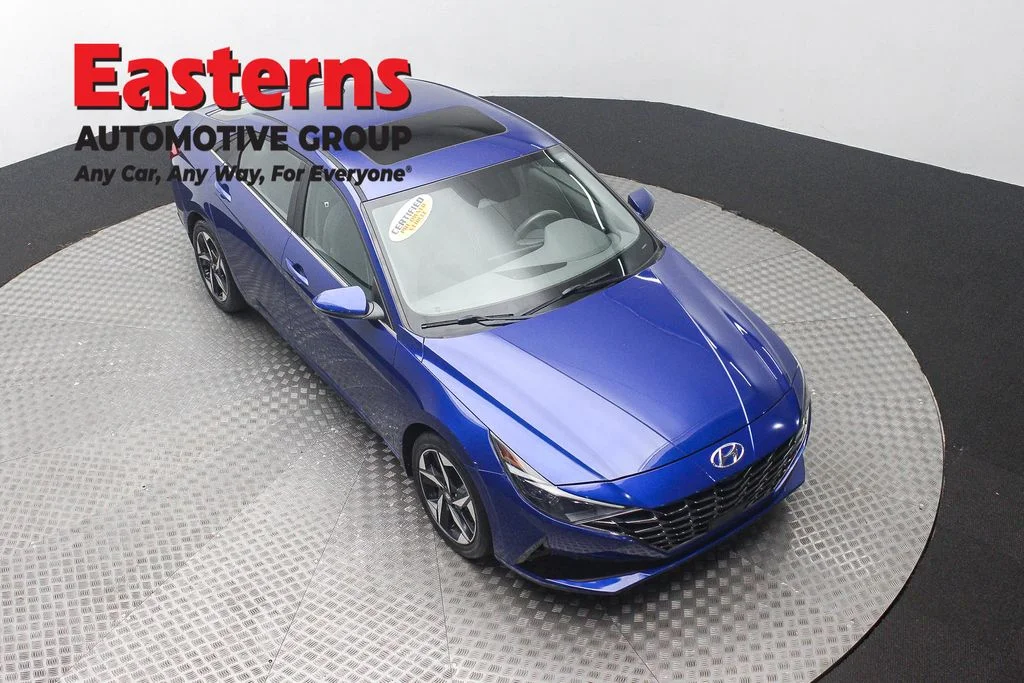 Used 2022 Blue Hyundai SEL image 3