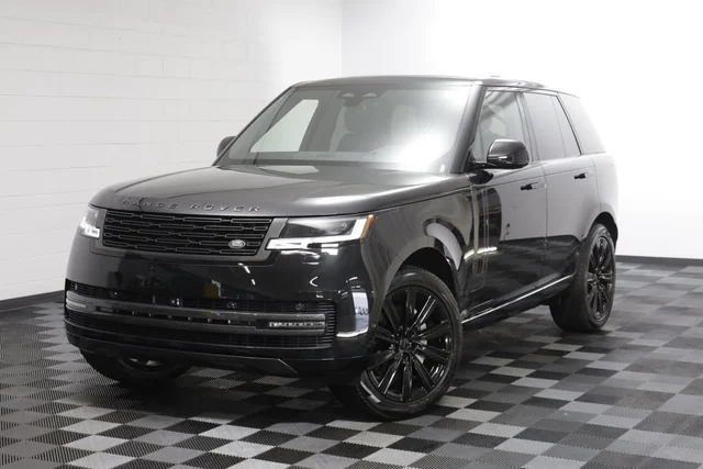 2026 Land Rover Range Rover SE