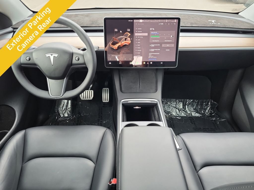 Used 2023  Tesla Performance image 15