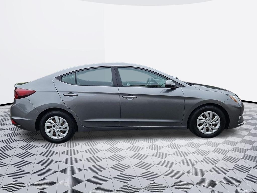 2019 Hyundai Elantra SE - Photo 7