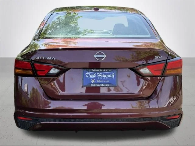 Used 2024 Red Nissan 2.5 SV image 7