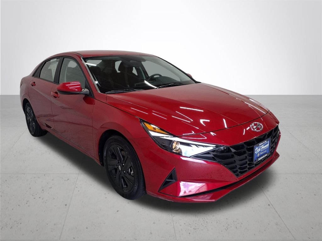 Certified Used 2023 Scarlet Red Hyundai SEL image 5