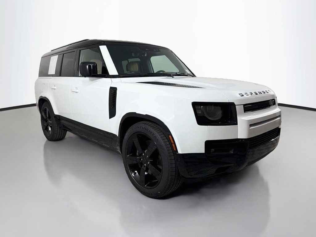 New 2026 Fuji White Land Rover V8 image 3